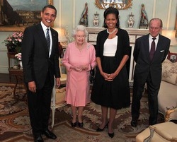 G20; Obama regala a Regina iPod con video su visita in Usa 2007