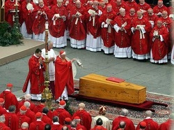 Wojtyla, oggi 4 anni dalla morte. Papa: Prego per beatificazione