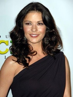 Cinema; Zeta Jones: Il prossimo anno un lavoro con mio marito