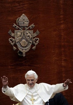 Crisi; Monito del Papa: E’ nata dalla cupidigia