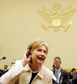 Usa; Hillary Clinton difende diritto aborto in tutto il mondo