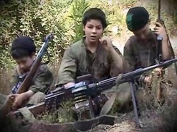 Terrorismo; Marocco, video Qaida mostra bimbi kamikaze di 5 anni