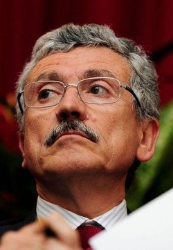 Crisi; D’Alema: Governo inerte, Italia pagherà prezzo altissimo