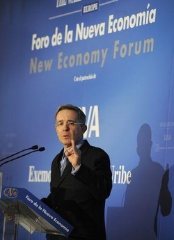 Colombia; Uribe: fermezza contro Farc ma disposti al dialogo