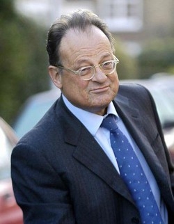 Mills, il condannato: Non è stato Berlusconi a darmi quei soldi