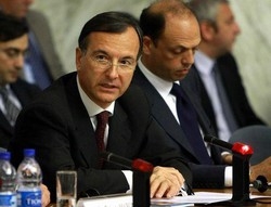 Birmania, Frattini: Ritiro aziende petrolifere sarebbe positivo