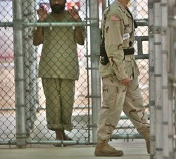 Guantanamo; Crescente opposizione in Ue su accoglienza detenuti
