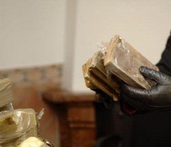 Napoli, carabinieri sequestrano 2 tonnellate hashish