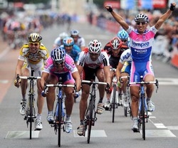 Ciclismo; Delfinato: Furlan vince in volata, Evans leader