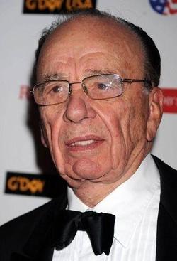 Berlusconi; Murdoch risponde: accuse complotto “non hanno senso”