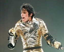 Sono 10.000 i messaggi arrivati a Mtv per Michael Jackson