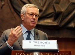 Crisi; Tremonti: Con banche subito moratoria scadenze imprese