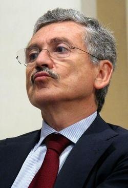 Pd; D’Alema: Tranquilli, non è il congresso del mio ritorno