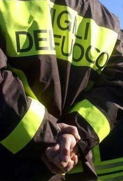 Lazio; Incendio a Roma, esplode bombola Gpl: ferito vigile fuoco