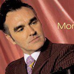 Morrissey, rimandate le date per i due concerti italiani