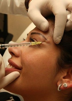 Usa/ Riforma sanità, Senato pronto a tassare chirurgia estetica