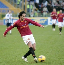 Calcio/ Mercato:Roma,dal Liverpool pronti 21 milioni per Aquilani