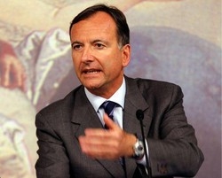Attacchi a cristiani, Frattini: serve intervento europeo