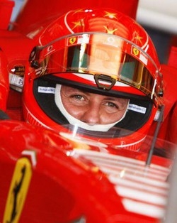 F1/ Il casco di Schumi: dragoni cinesi e rinforzo in titanio