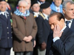 Berlusconi/ Salta cena con Bertone, premier si dissocia da Feltri