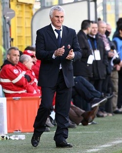 Calcio/ Bari-Bologna 0-0 al San Nicola nel primo anticipo