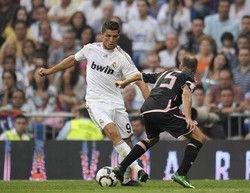 Calcio/Liga:il Real dei “galacticos” a fatica,Depor sconfitto 3-2