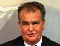 Boffo/ Calderoli:Con Vaticano nessuna tensione, continua dialogo