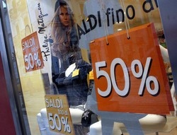 Commercio, Istat: Vendite giugno -0,8% su anno, -0,4% su mese
