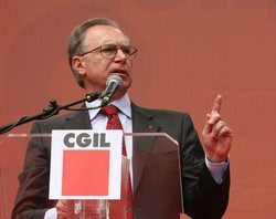 Crisi/ Epifani: Conviene affrontarla uniti con Confindustria