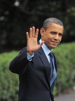 Usa/ Charles Burnett dirigerà documentario su vita madre di Obama