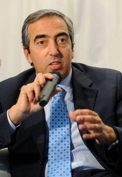 Pdl,Gasparri: Fini sbaglia,”ingeneroso” e “prevenuto” sul partito