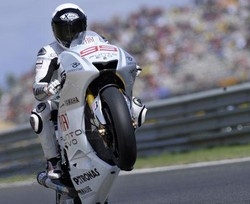 Moto/ Gp Portogallo: vince Lorenzo, Rossi quarto, Mondiale aperto
