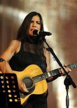 Musica/ Paola Turci: La fede mi ha presa contro la mia volontà