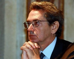 Telecom/ Bernabè: Nessun monopolio nelle tlc