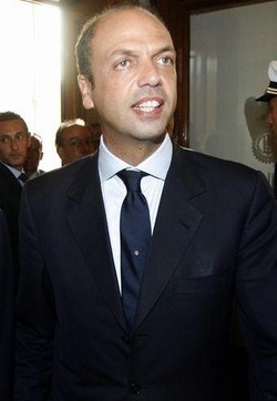 Giustizia/ Alfano: sprint su riforme, poi immunità parlamentare