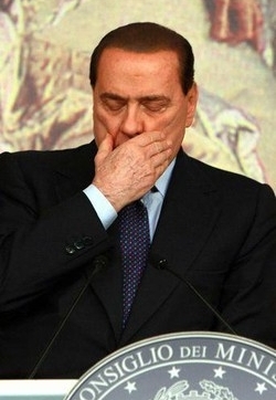 Pisolino o noia? E Berlusconi chiuse occhi in cdm…