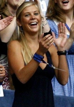 Gb/ Di nuovo insieme, i paparazzi incastrano Harry e Chelsy Davy