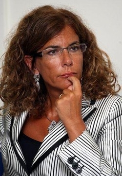 Confindustria ‘boccia’ finanziaria:serve politica lungo respiro
