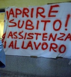 La protesta di Aulla: Noi senza stipendio per la politica
