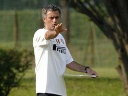 Calcio/ Stampa Gb: Il Real Madrid pensa a Mourinho per il 2010