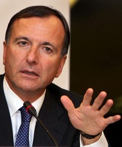 Nucleare/ Frattini: disarmo totale non è un miraggio