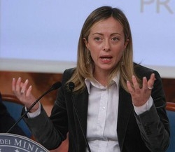 Governo/ Meloni ringrazia: solidarietà unanime mi ha resa felice