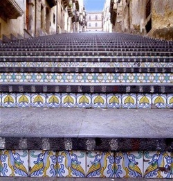 Turista paga multa dal Giappone: Comune Caltagirone ringrazia
