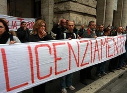 Fisco/ Ugl oggi in piazza per chiedere meno tasse per famiglie