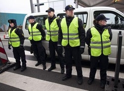 Copenaghen/ tafferugli e lacrimogeni, 100 manifestanti fermati