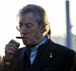 Berlusconi/ Bossi: Abbastanza lucido, spero torni presto a lavoro