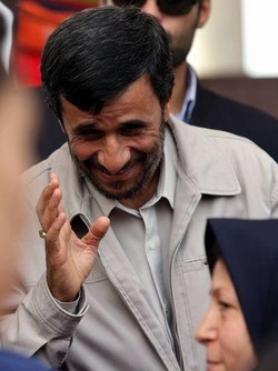 Iran/ Ahmadinejad: nessun test su innesco bomba nucleare