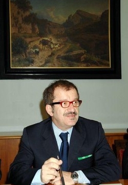 Terrorismo/Maroni:Segnali preoccupanti, innalzata sicurezza