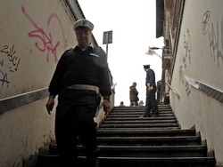Cento vigili tornano a scuola a studiare accattoni e clandestini