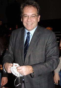 Tv/ Alessandro Cecchi Paone: Berlusconi non e’ omofobo